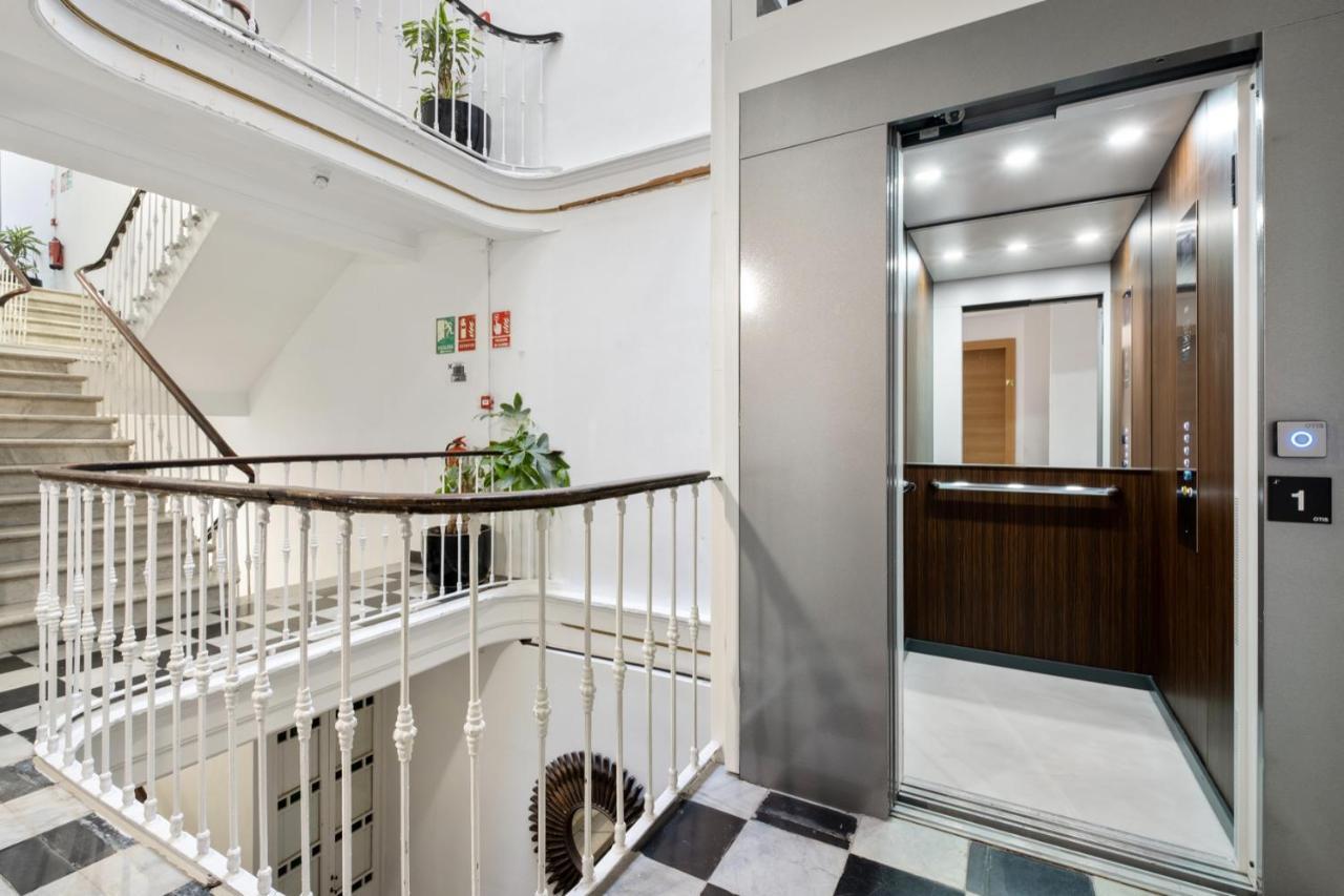 Malaga City Suites المظهر الخارجي الصورة